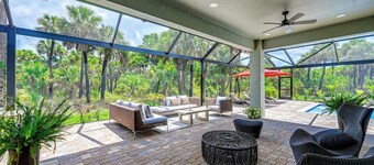 Outdoor Oasis: Upscale Hideaway in Naples!