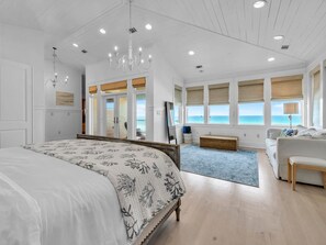 4 bedrooms, iron/ironing board, free WiFi, bed sheets - 4BR Beachfront Home w/ Hot tub & Private neighborhood beach access! (Santa Rosa Beach)