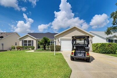 Single-story Home w/ Golf Cart in The Villages
