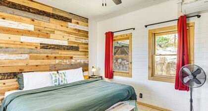 5 Mi to Joshua Tree National Park: Desert Oasis!