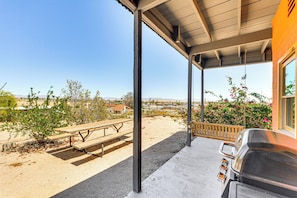 House (2 Bedrooms) | Interior - 5 Mi to Joshua Tree National Park: Desert Oasis! (Twentynine Palms)