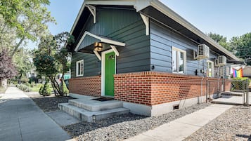 House (1 Bedroom) | Interior