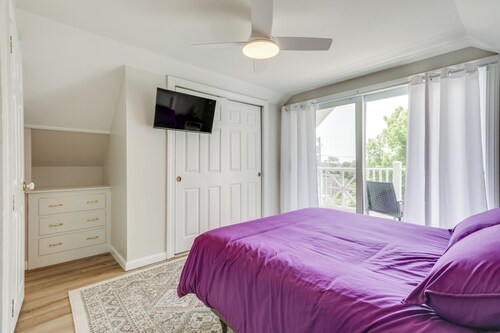 Gem of Narragansett Beach, House Retreat!