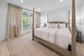 5 bedrooms, iron/ironing board, free WiFi, bed sheets