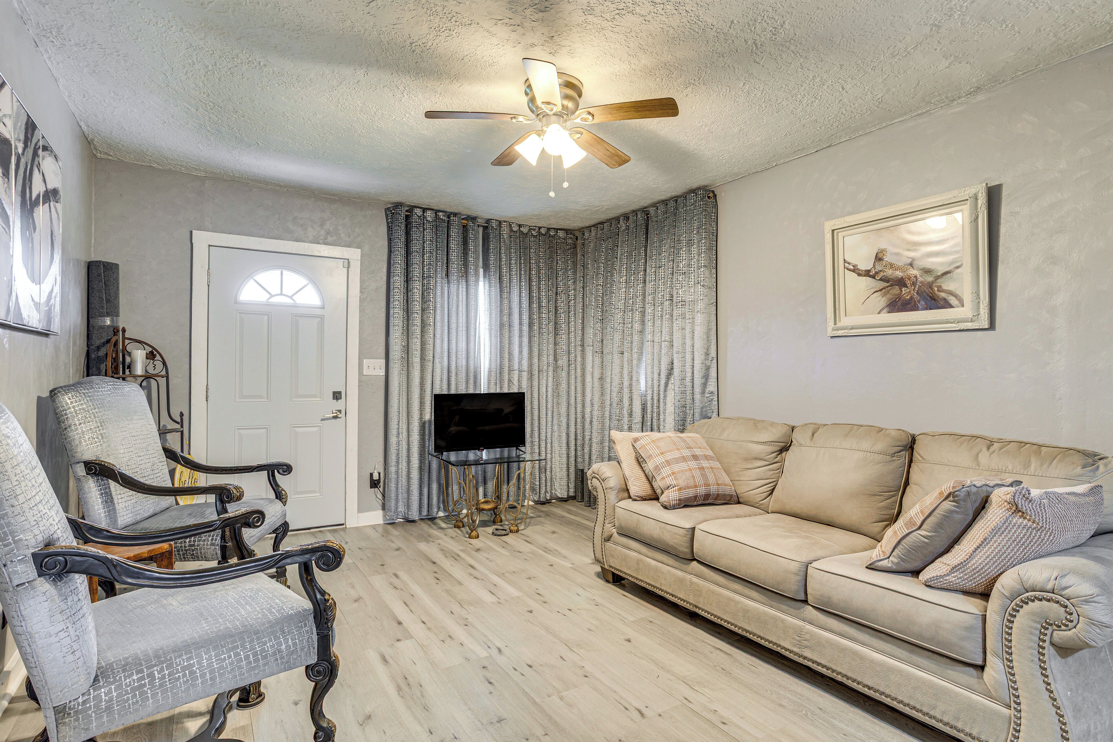 House (2 Bedrooms) | Interior