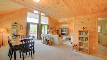 Cottage (1 Bedroom) | Interior
