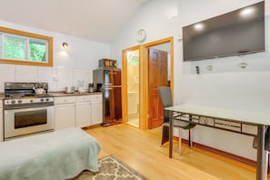 House (1 Bedroom) | Interior