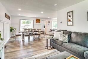 House (4 Bedrooms) | Interior - 15 Mi to Downtown Sioux Falls: Gem w/ Yard! (Hartford)