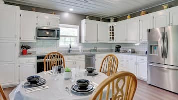 Casa (2 Bedrooms) | Interior