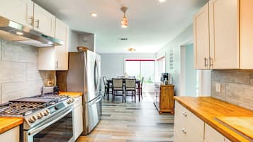 Nhà (2 Bedrooms) | Nội thất