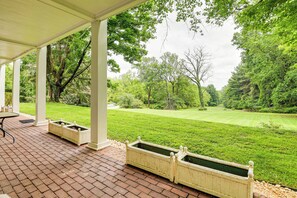 House (4 Bedrooms) | Interior - 16 Mi to Baltimore: Spacious Home in Owings Mills! (Owings Mills)