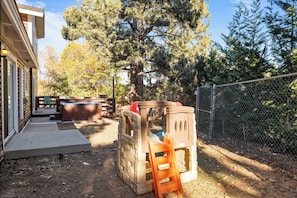Children's play area - outdoor