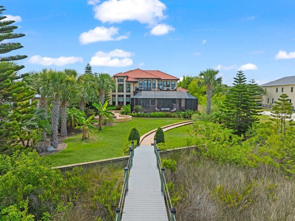 5 bedrooms, Internet - Sparkling Pool Balcony Sunsets Pool Table Dock (St. Augustine)