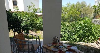 Charming 2-bedroom apartment in lovely Turgutreis with WiFi