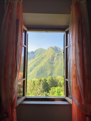 Interior - Villa Vico - Private Villa with View, Garden, Pool and Jacuzzi (Vico Pancellorum)