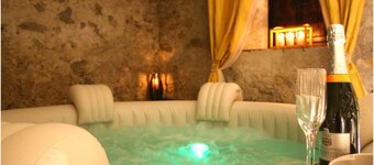 Villa Vico - Private Villa with View, Garden, Pool and Jacuzzi