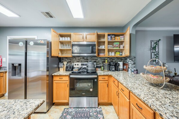 Microwave, oven, stovetop, dishwasher