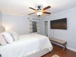 4 slaapkamers, een strijkplank/strijkijzer, wifi, beddengoed