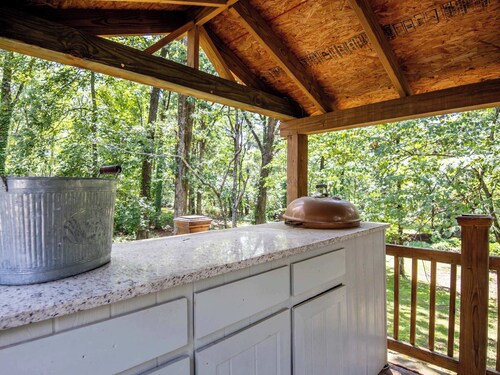 Bid Day Bunkhouse by Apex Short Term Stays