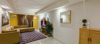 2 BHK for a Peaceful Family Getaway Near Airport