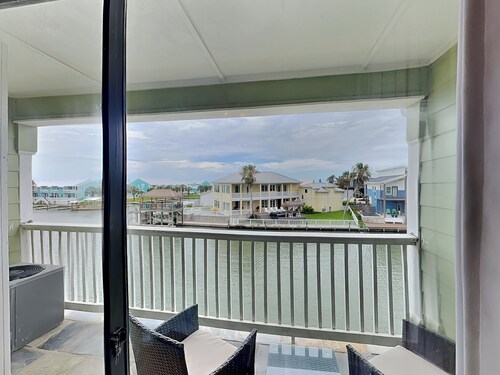 #319 Something's Fishsea | Waterfront + Pool