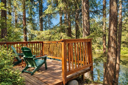 River Song Cabin 3 Bedroom Home