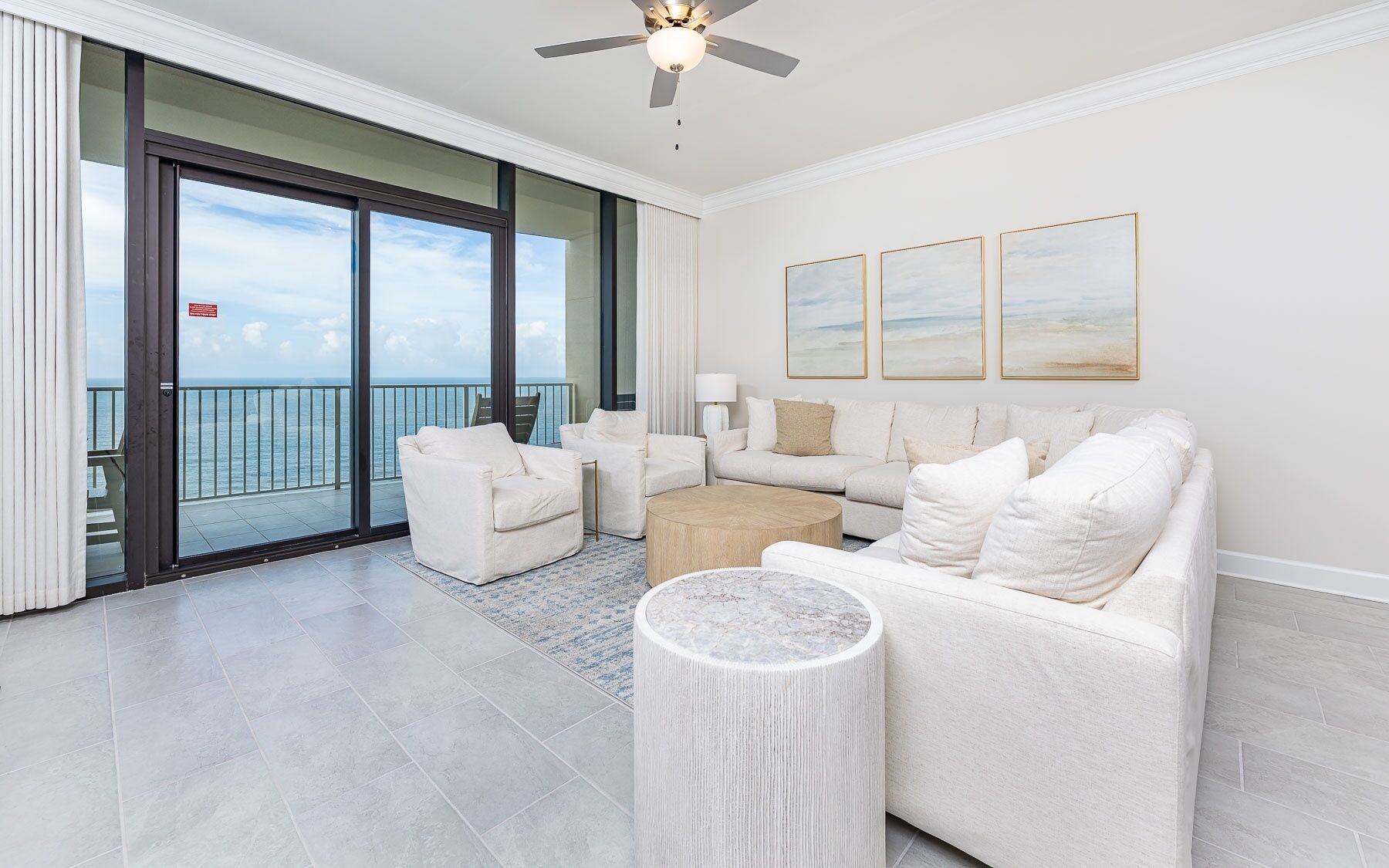 Condo, 3 Bedrooms | Living area