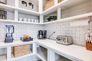 House, 3 Bedrooms | Interior