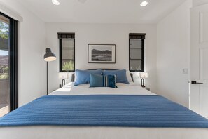 3 habitaciones y espacio para trabajar con laptop 