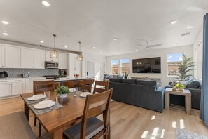Condo, 3 Bedrooms | Dining - Red Rock Lagoon 3 Bedroom Condo (St. George)