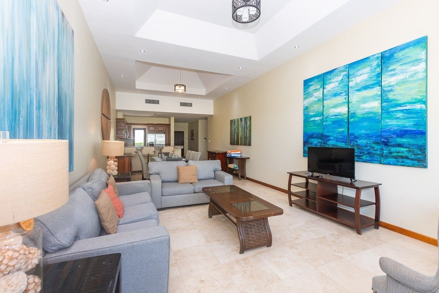 House, 3 Bedrooms | Living area