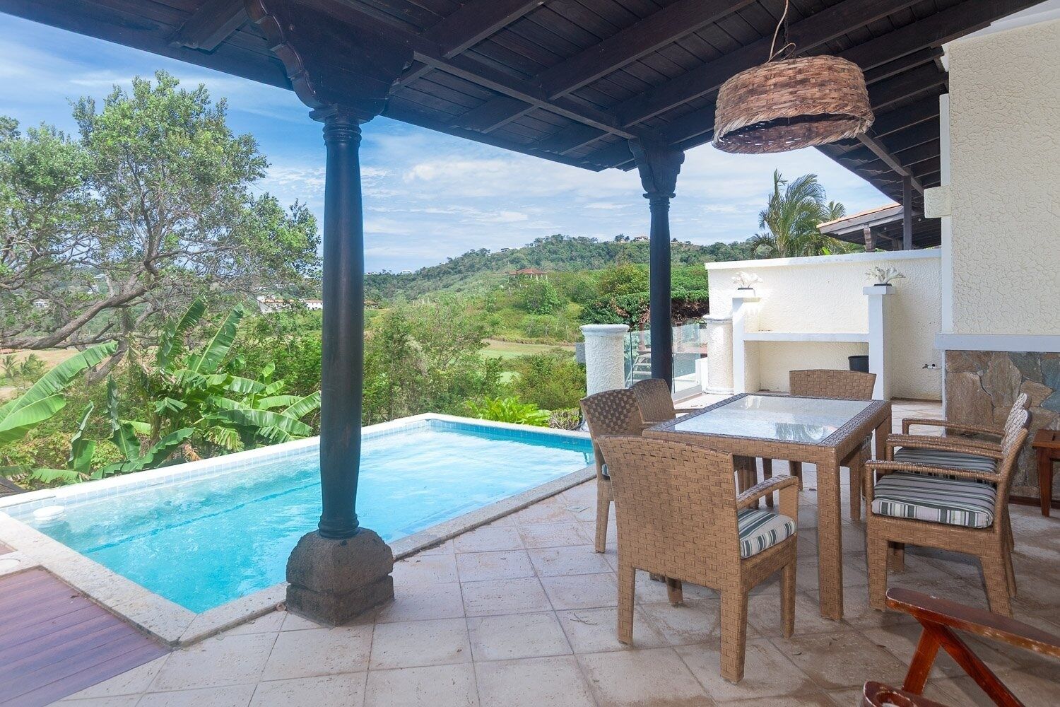 House, 3 Bedrooms | Outdoor dining