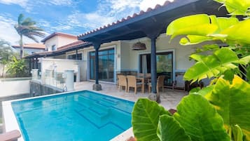 House, 3 Bedrooms | Pool