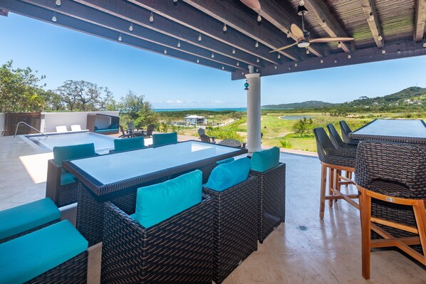 House, 3 Bedrooms | Outdoor dining