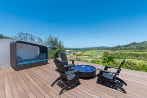 House, 4 Bedrooms | Terrace/patio - Pristine Bay 1005- Villa Loce 4 Bedroom Home (Roatan)