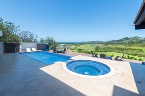 House, 4 Bedrooms | Pool - Pristine Bay 1005- Villa Loce 4 Bedroom Home (Roatan)