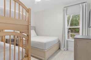 Condo, 2 Bedrooms | 2 bedrooms, iron/ironing board, free WiFi
