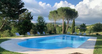 Villa il Turchetto, country house with swimming pool 2km from Terme di Saturnia