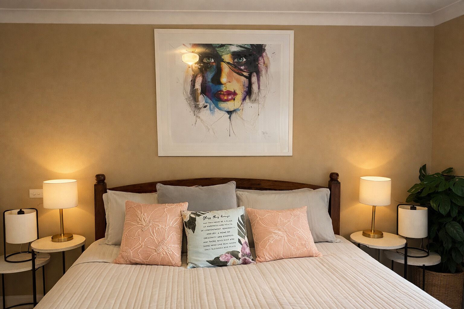 5 chambres, fer et planche à repasser, Wi-Fi, draps fournis