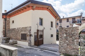 Esterni