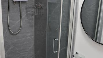 Studio | Bathroom