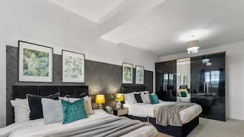 4 bedrooms, iron/ironing board, WiFi, bed sheets