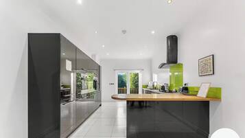 Microwave, oven, dishwasher