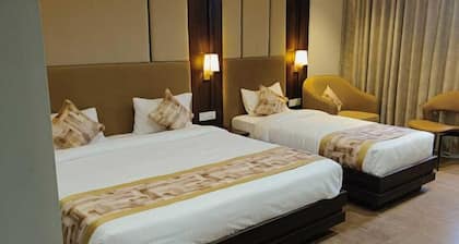 Hotel Raghukul Grand