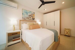 3 bedrooms, iron/ironing board, WiFi, bed sheets - New CHIC 3BR Villa, Walk to Beach! Pool & Terrace (Lower Carlton)