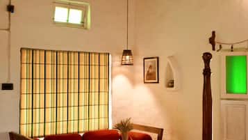 Deluxe Double Room, Garden View