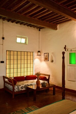 Deluxe Double Room, Garden View | Free WiFi