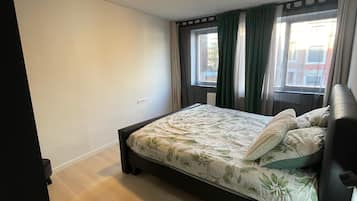 2 habitaciones, tabla de planchar con plancha, wifi y ropa de cama
