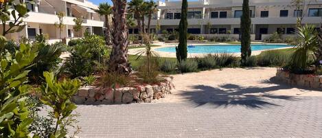 Piscine extérieure, piscine chauffée