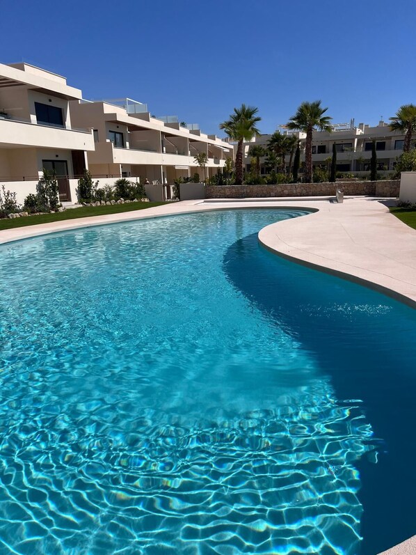 Piscine extérieure, piscine chauffée